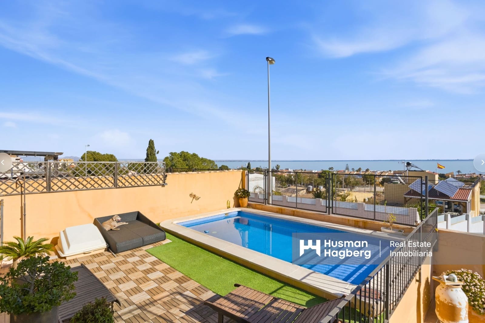 3 quarto Moradia para venda em El Carmoli com piscina - 425 000 € (Ref: 9544129)