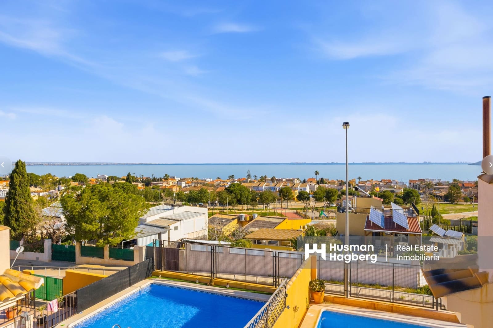 3 quarto Moradia para venda em El Carmoli com piscina - 425 000 € (Ref: 9544129)