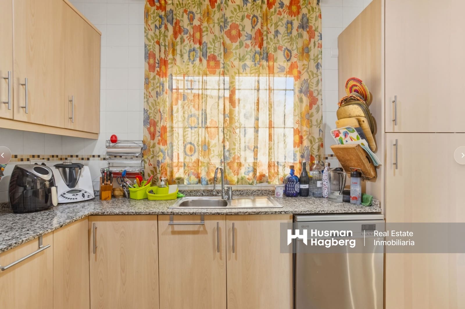 3 quarto Moradia para venda em El Carmoli com piscina - 425 000 € (Ref: 9544129)