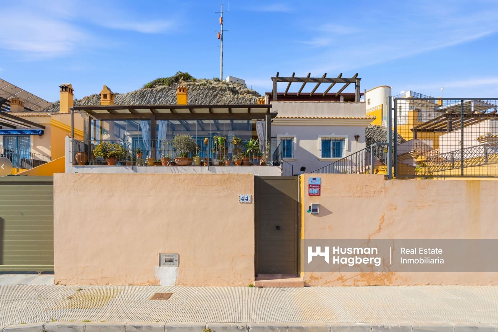 3 quarto Moradia para venda em El Carmoli com piscina - 425 000 € (Ref: 9544129)
