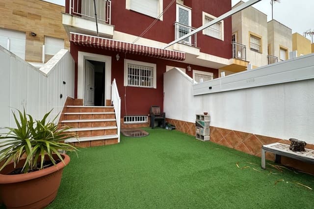 Casa de 3 habitaciones en Los Peñascos - El Salero - Los Imbernones, San Pedro del Pinatar en venta - 189.000 € (Ref: 9566690)