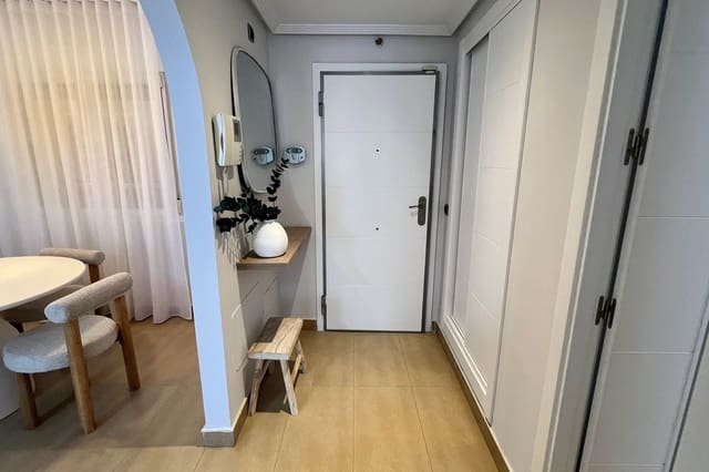 2 sovrum Lägenhet till salu i Centro, Los Alcázares med pool - 134 300 € (Ref: 9613967)