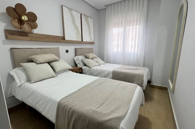 2 sovrum Lägenhet till salu i Centro, Los Alcázares med pool - 134 300 € (Ref: 9613967)