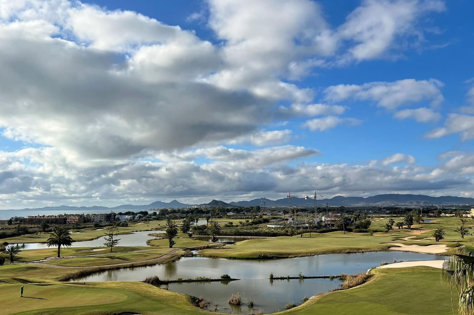 2 bedroom Apartment for sale in Los Alcazares with pool - € 144,300 (Ref: 9614565)