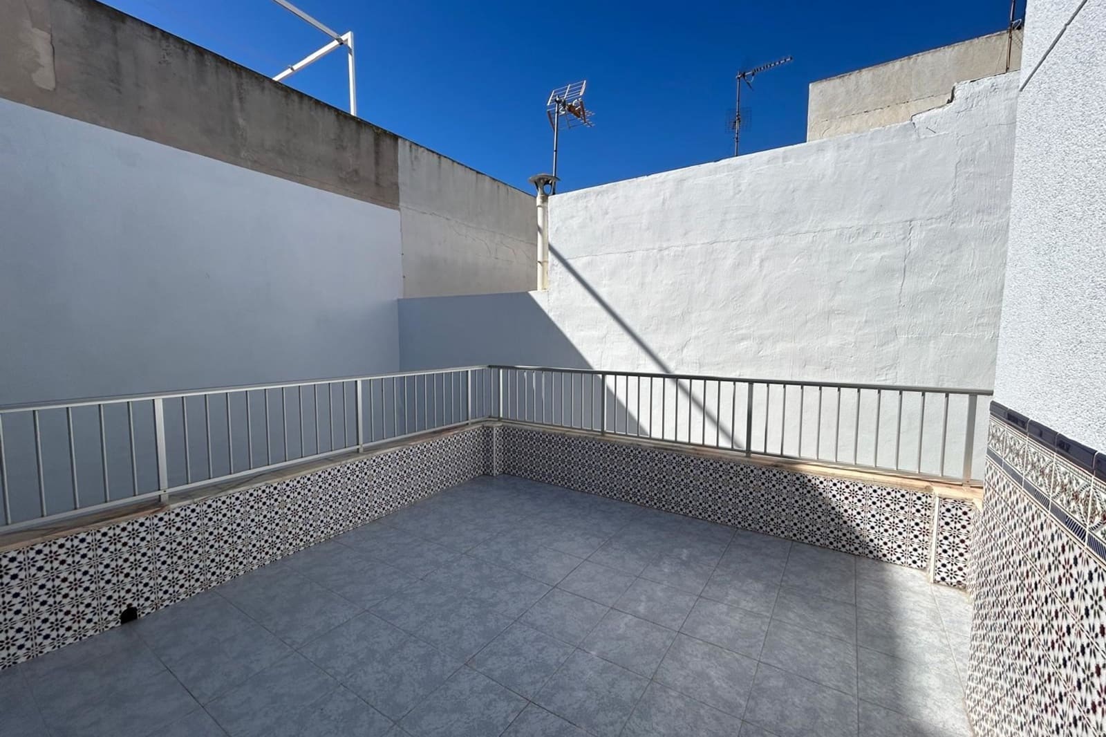 Casa de 4 habitaciones en San Pedro del Pinatar en venta - 260.000 € (Ref: 9618784)