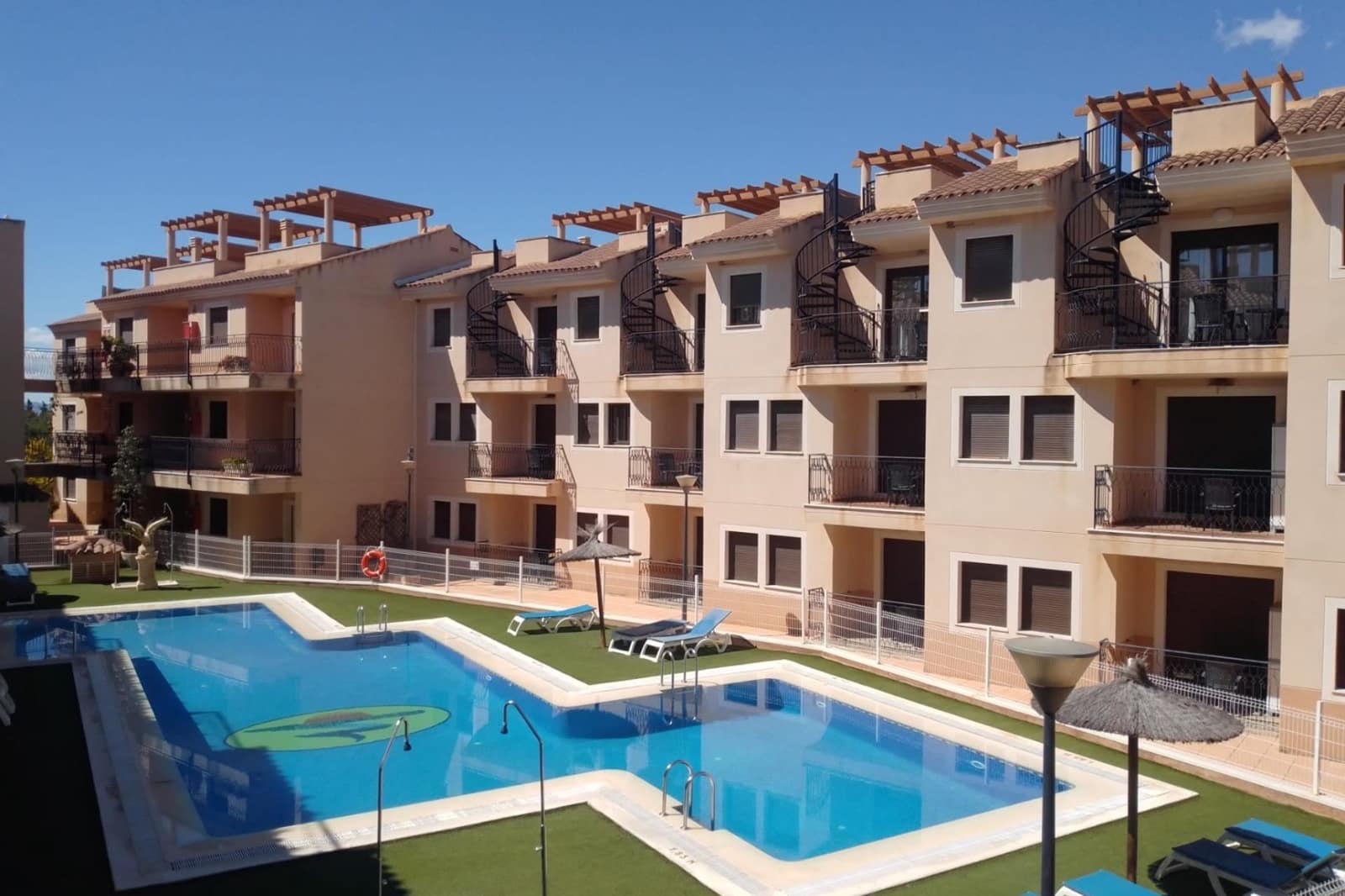2 bedroom Apartment for sale in Aguilas with pool - € 110,000 (Ref: 9789488)