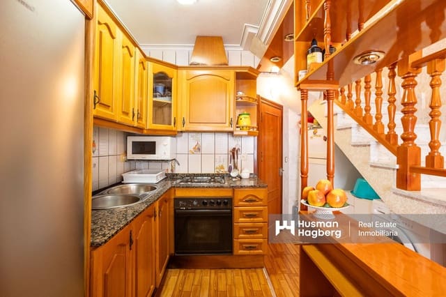 Casa de 3 habitaciones en Centro, Los Alcázares en venta - 265.000 € (Ref: 9802902)