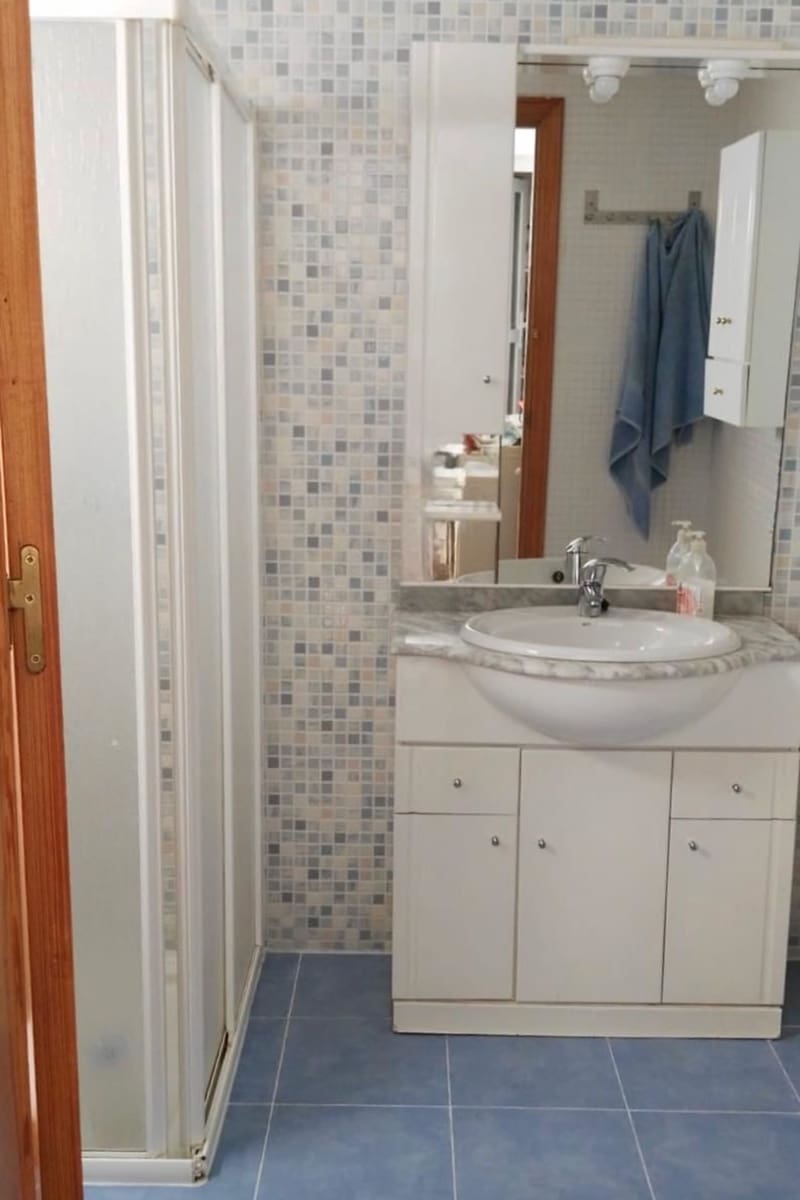 4 bedroom Villa for sale in Los Alcazares - € 290,000 (Ref: 9805508)