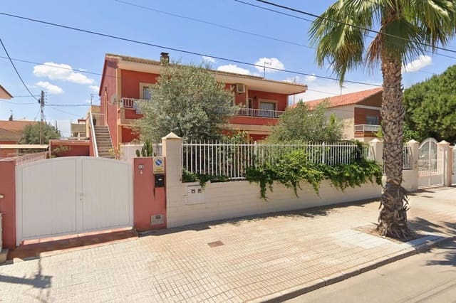 4 bedroom Villa for sale in Los Narejos - Punta Calera, Los Alcázares - € 290,000 (Ref: 9805508)