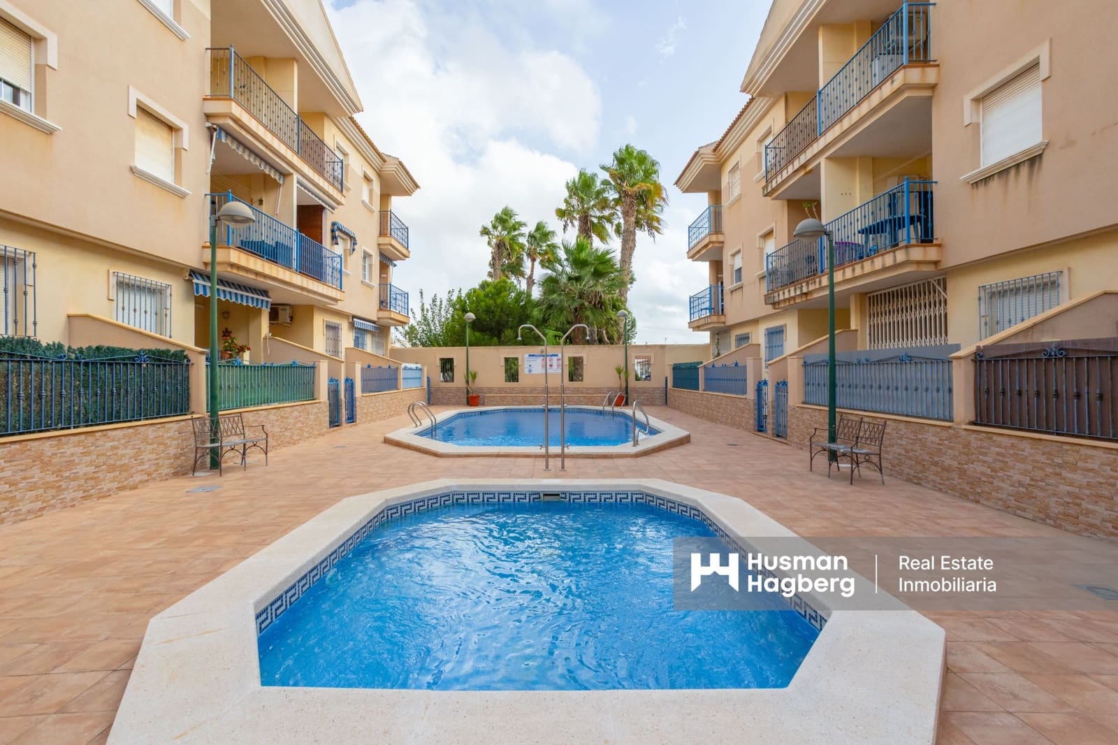 2 bedroom Apartment for sale in Los Alcazares with pool - € 135,000 (Ref: 9805509)