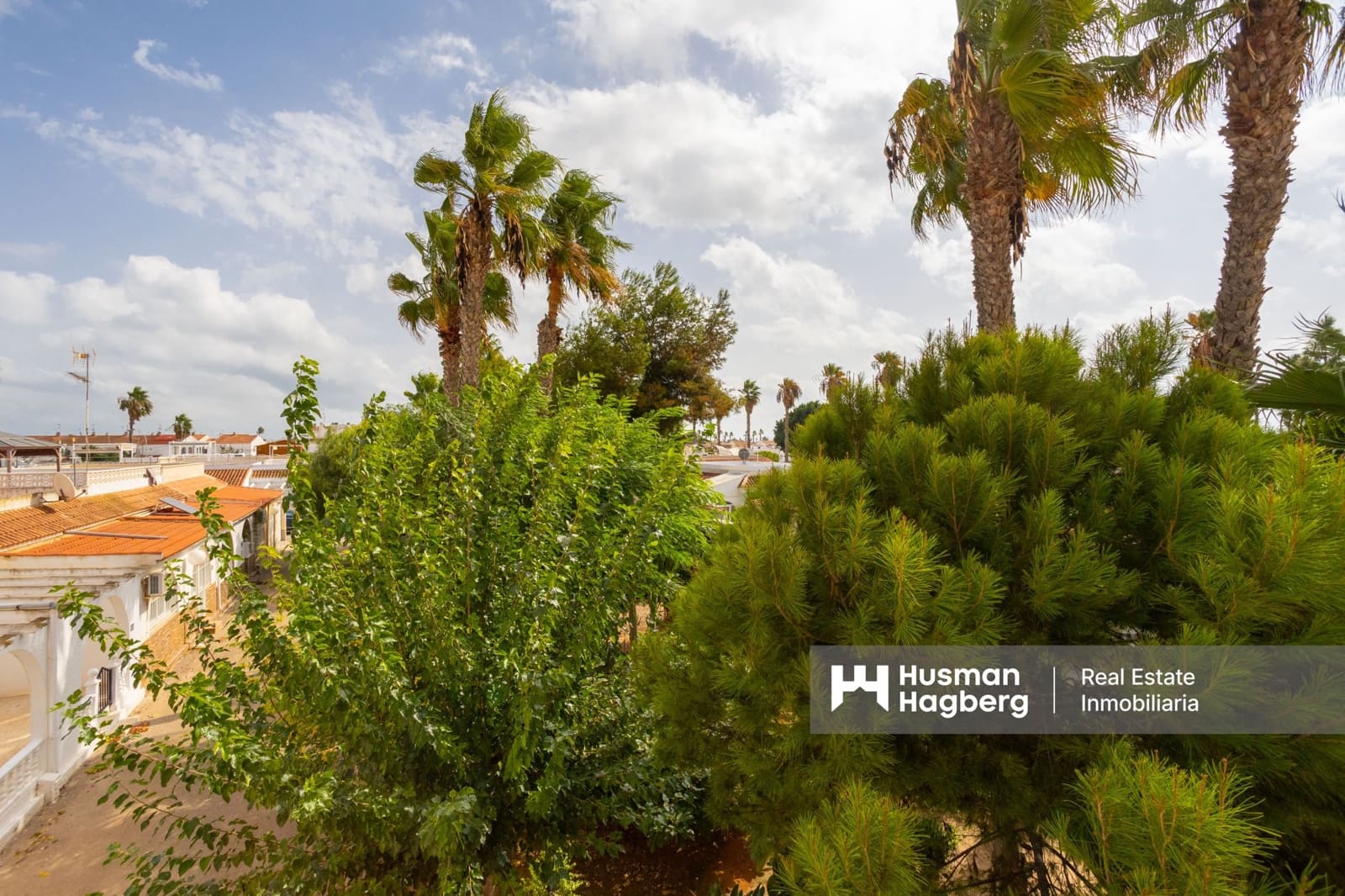 2 bedroom Apartment for sale in Los Alcazares with pool - € 135,000 (Ref: 9805509)