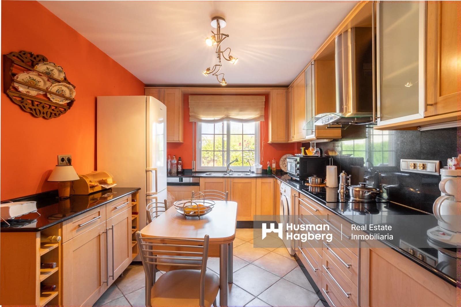 3 bedroom Villa for sale in Playa Honda with pool - € 499,950 (Ref: 9838476)