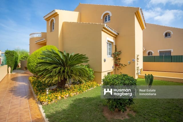3 slaapkamer Villa te koop in Playa Honda, Cartagena met zwembad - € 499.950 (Ref: 9838476)