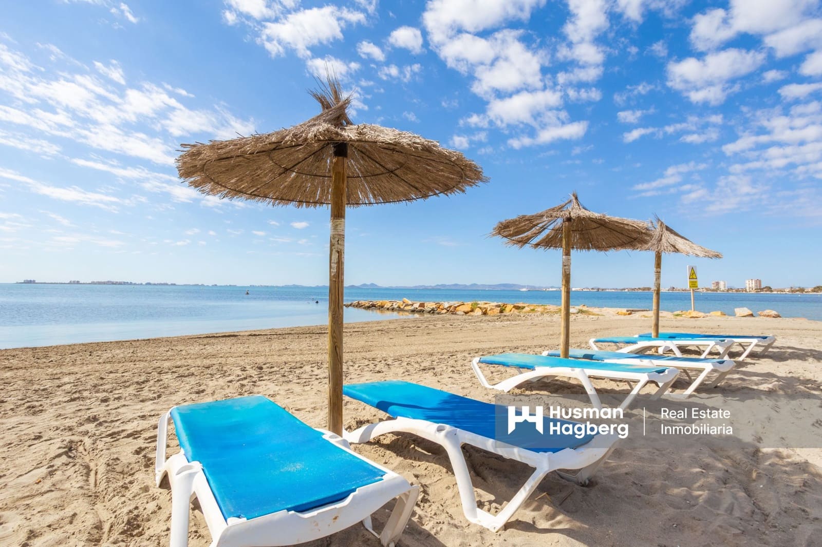 4 makuuhuone Omakotitalo myytävänä paikassa Santiago de la Ribera mukana uima-altaan - 569 000 € (Ref: 9838477)