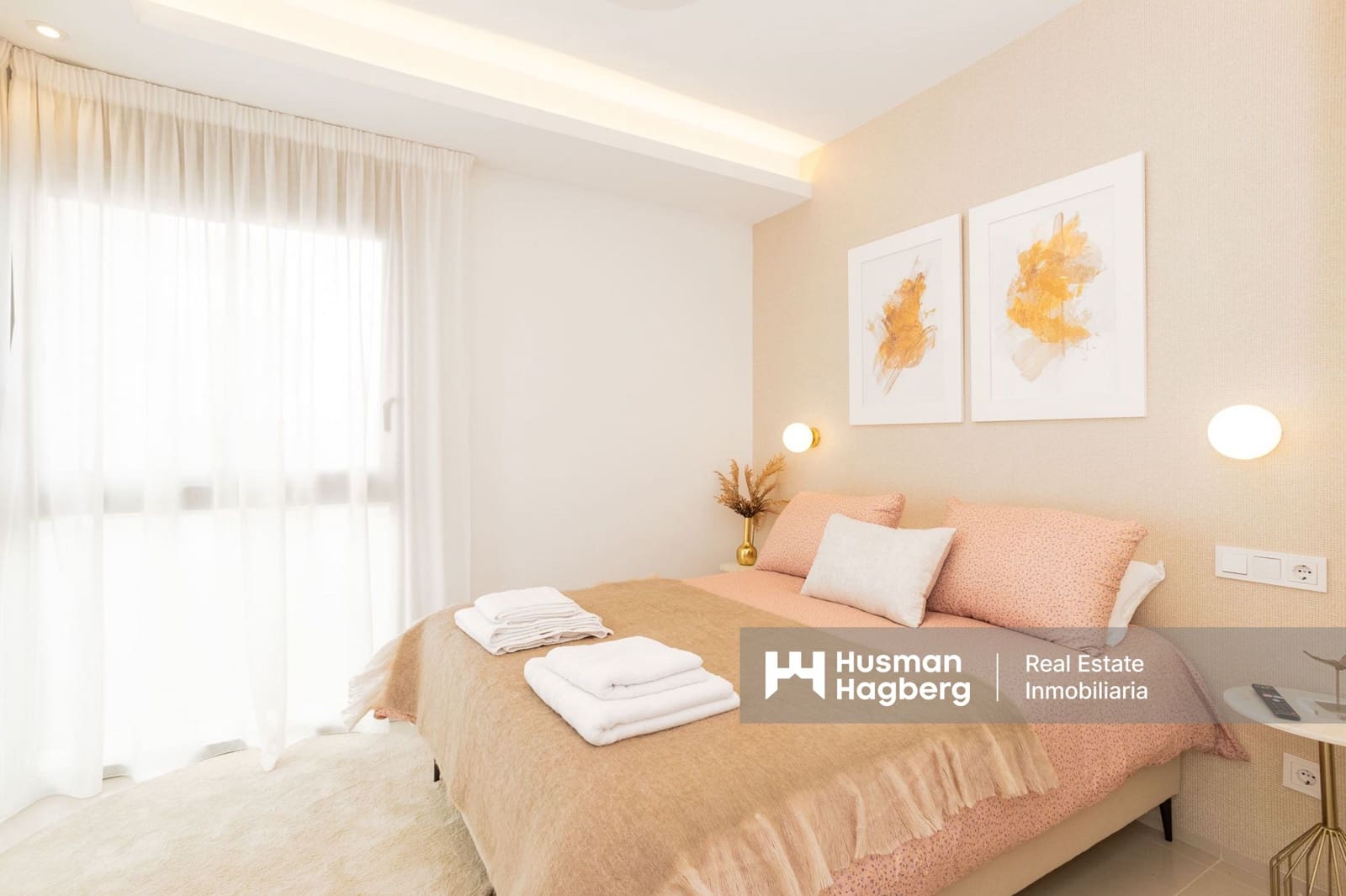 Chalet de 4 habitaciones en Los Alcázares en venta con piscina - 615.000 € (Ref: 9838599)
