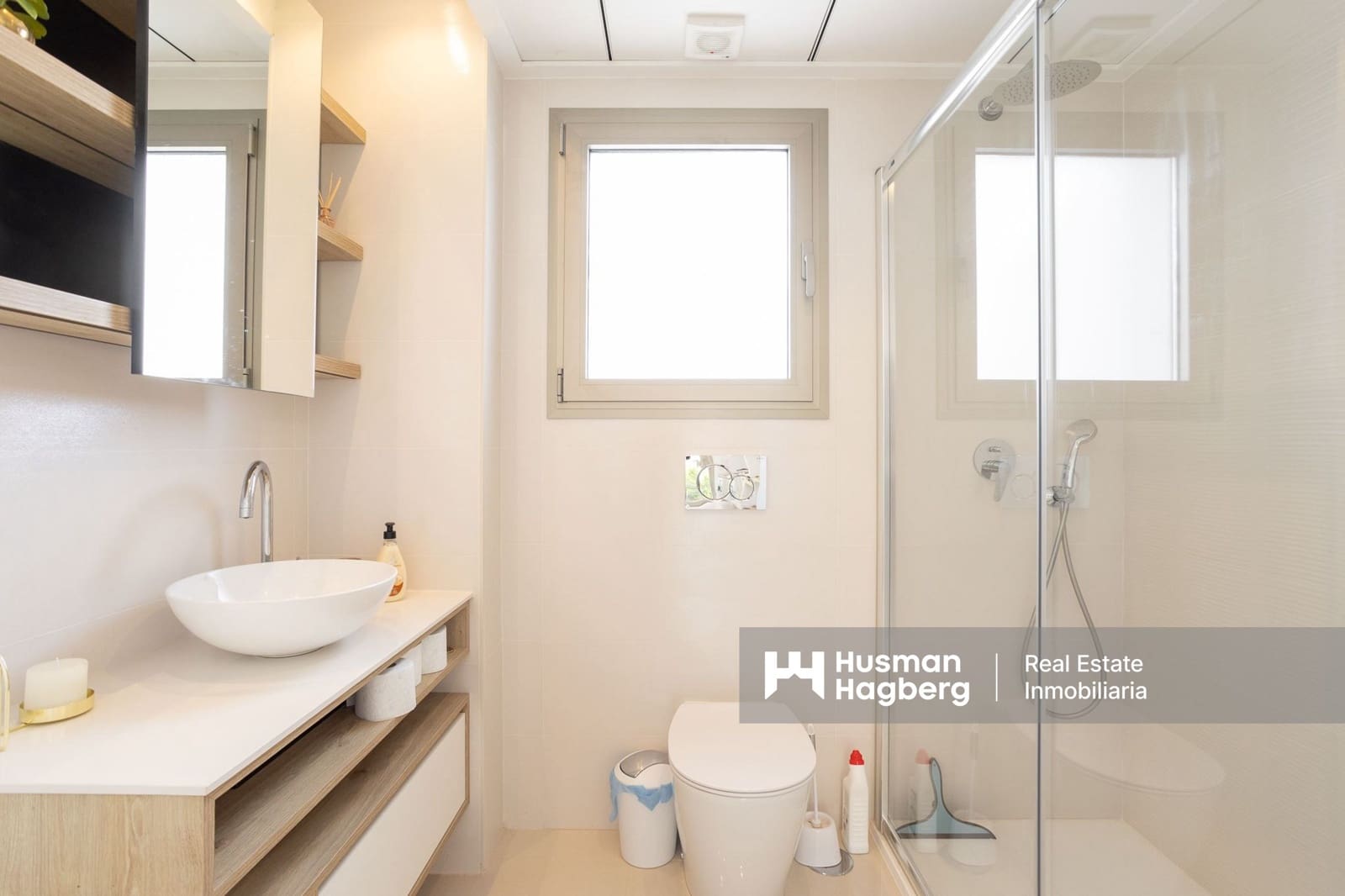 Chalet de 4 habitaciones en Los Alcázares en venta con piscina - 615.000 € (Ref: 9838599)