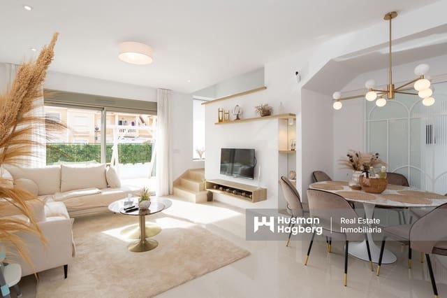 4 bedroom Villa for sale in Centro, Los Alcázares with pool - € 615,000 (Ref: 9838599)