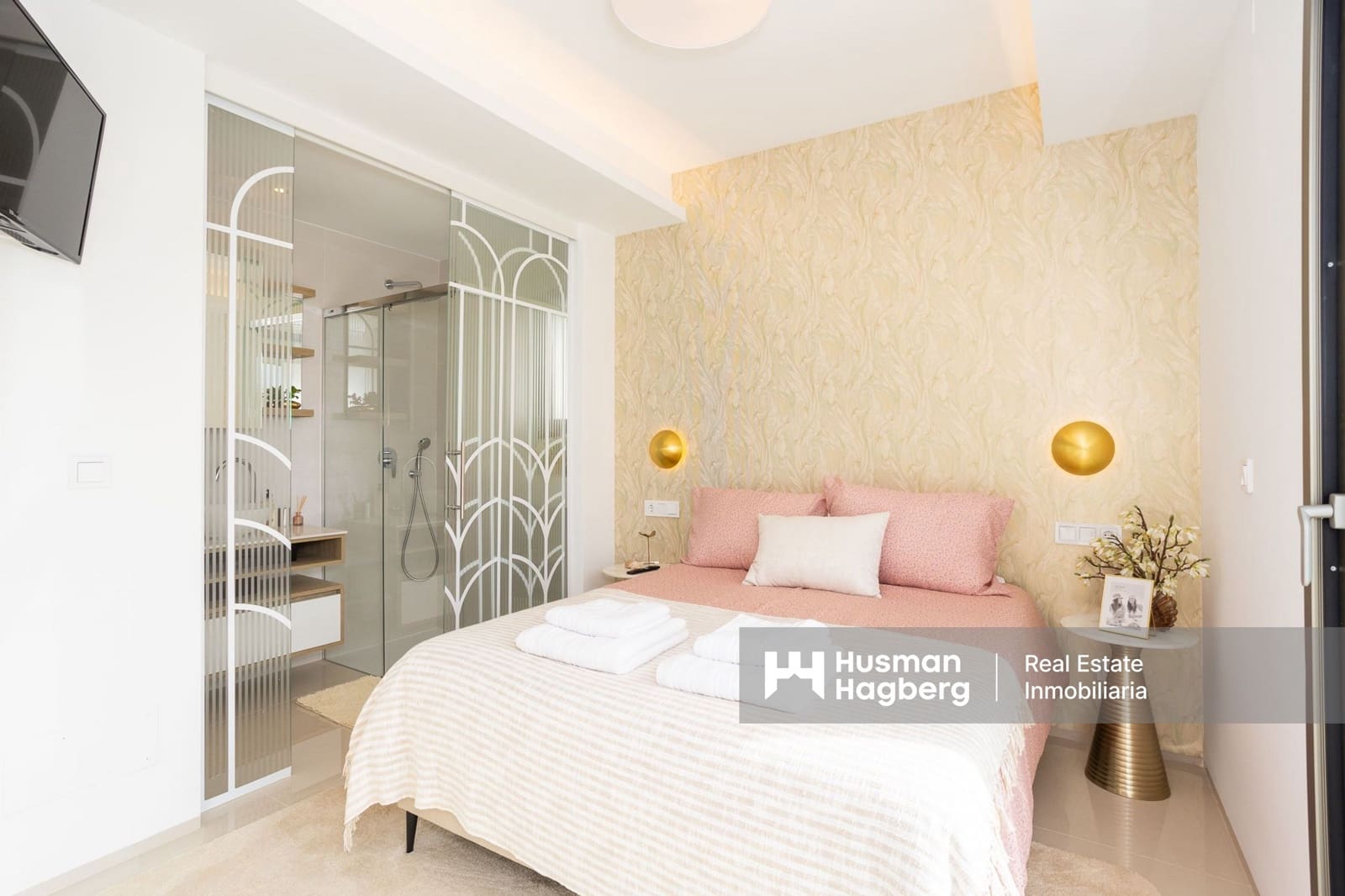Chalet de 4 habitaciones en Los Alcázares en venta con piscina - 615.000 € (Ref: 9838599)