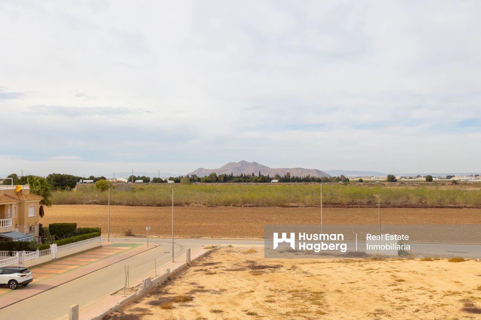Chalet de 4 habitaciones en Los Alcázares en venta con piscina - 615.000 € (Ref: 9838599)