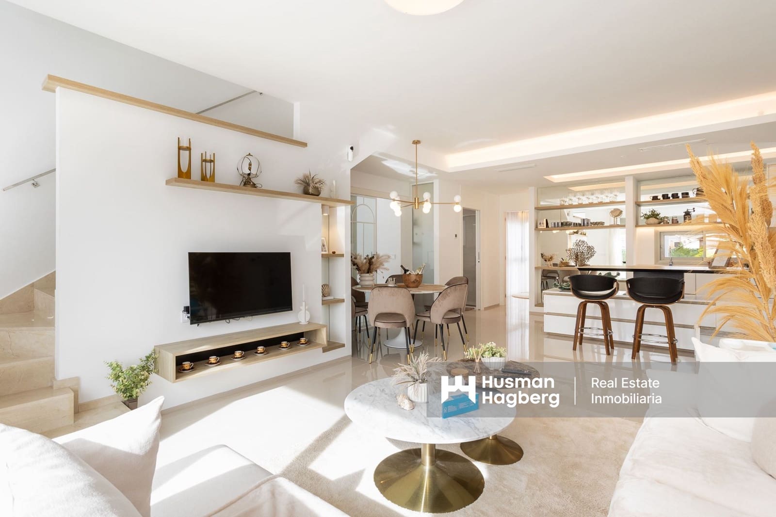 Chalet de 4 habitaciones en Los Alcázares en venta con piscina - 615.000 € (Ref: 9838599)