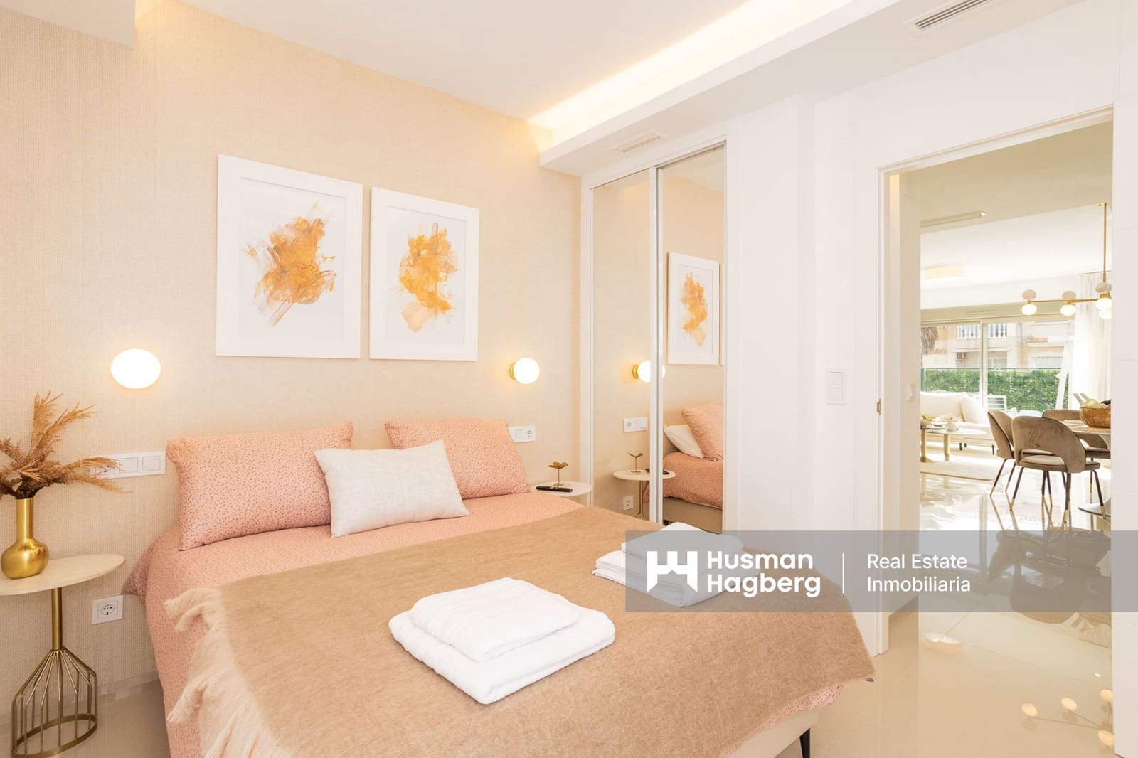 Chalet de 4 habitaciones en Los Alcázares en venta con piscina - 615.000 € (Ref: 9838599)