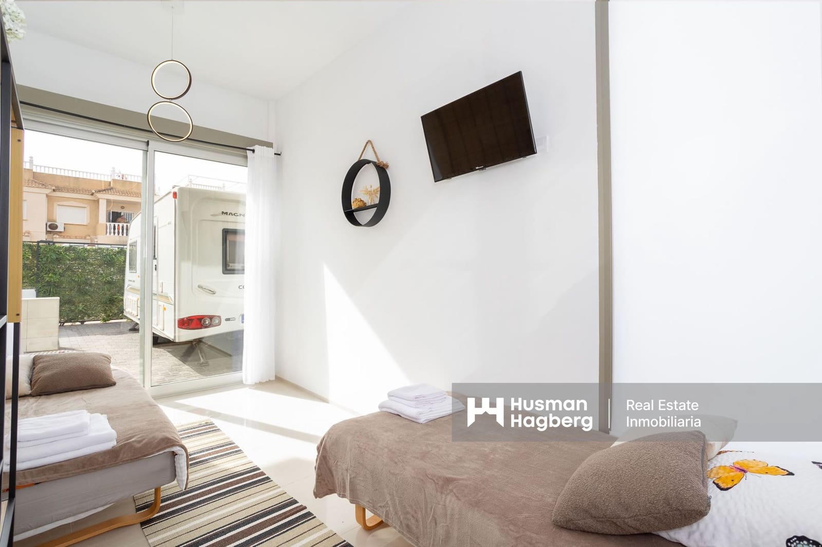 Chalet de 4 habitaciones en Los Alcázares en venta con piscina - 615.000 € (Ref: 9838599)