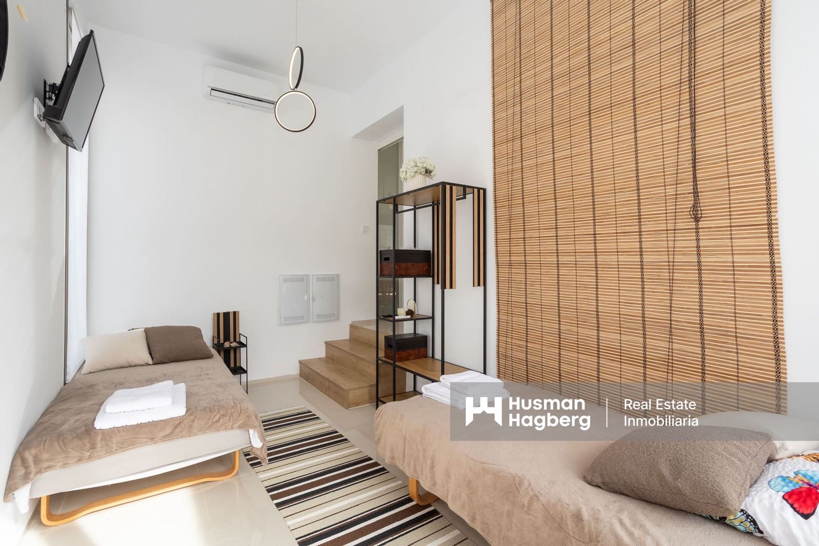 Chalet de 4 habitaciones en Los Alcázares en venta con piscina - 615.000 € (Ref: 9838599)