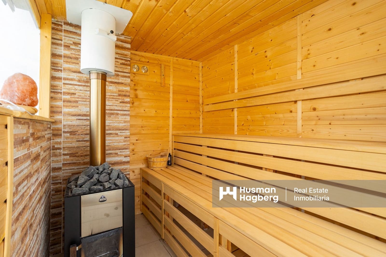 Chalet de 4 habitaciones en Los Alcázares en venta con piscina - 615.000 € (Ref: 9838599)