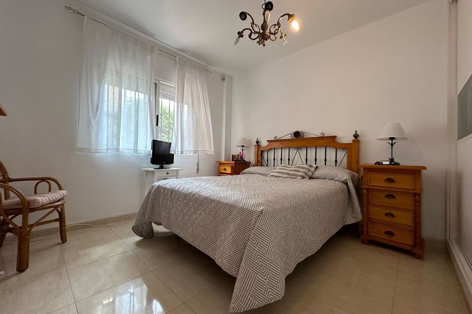 Casa de 4 habitaciones en Los Alcázares en venta - 299.000 € (Ref: 9844323)