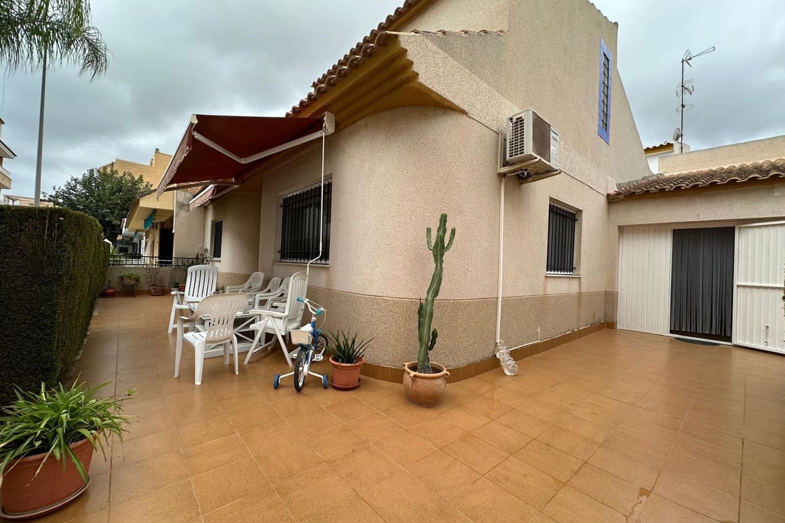 Casa de 4 habitaciones en Los Alcázares en venta - 299.000 € (Ref: 9844323)