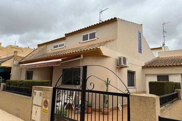 4 bedroom Townhouse for sale in Centro, Los Alcázares - € 299,000 (Ref: 9844323)
