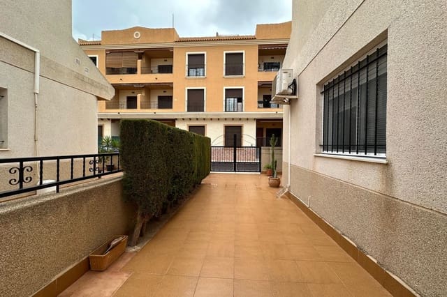 4 bedroom Townhouse for sale in Centro, Los Alcázares - € 299,000 (Ref: 9844323)