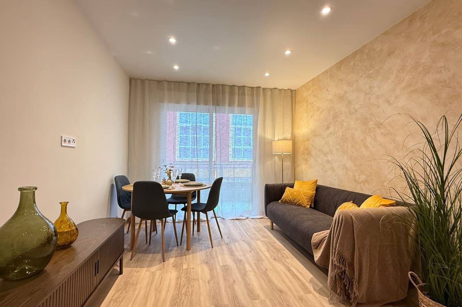2 bedroom Apartment for sale in Los Cuarteros - € 168,900 (Ref: 9854321)