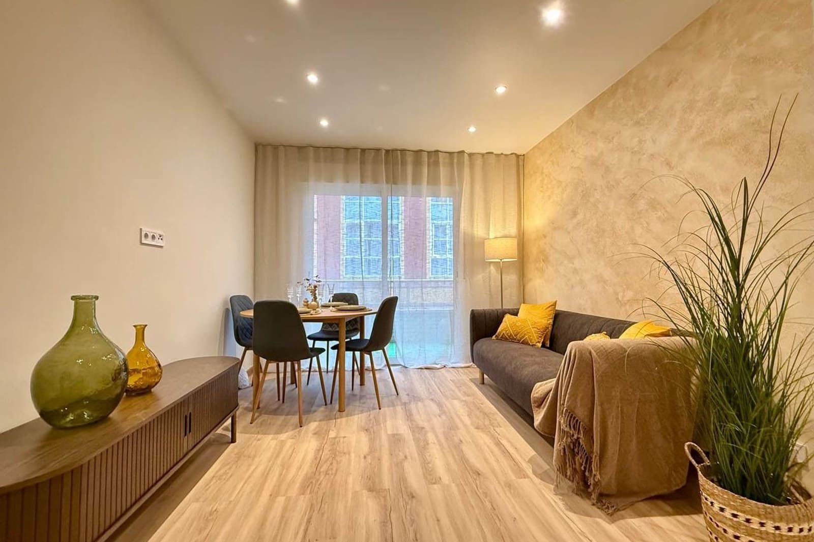 2 bedroom Apartment for sale in Los Cuarteros - € 168,900 (Ref: 9854321)