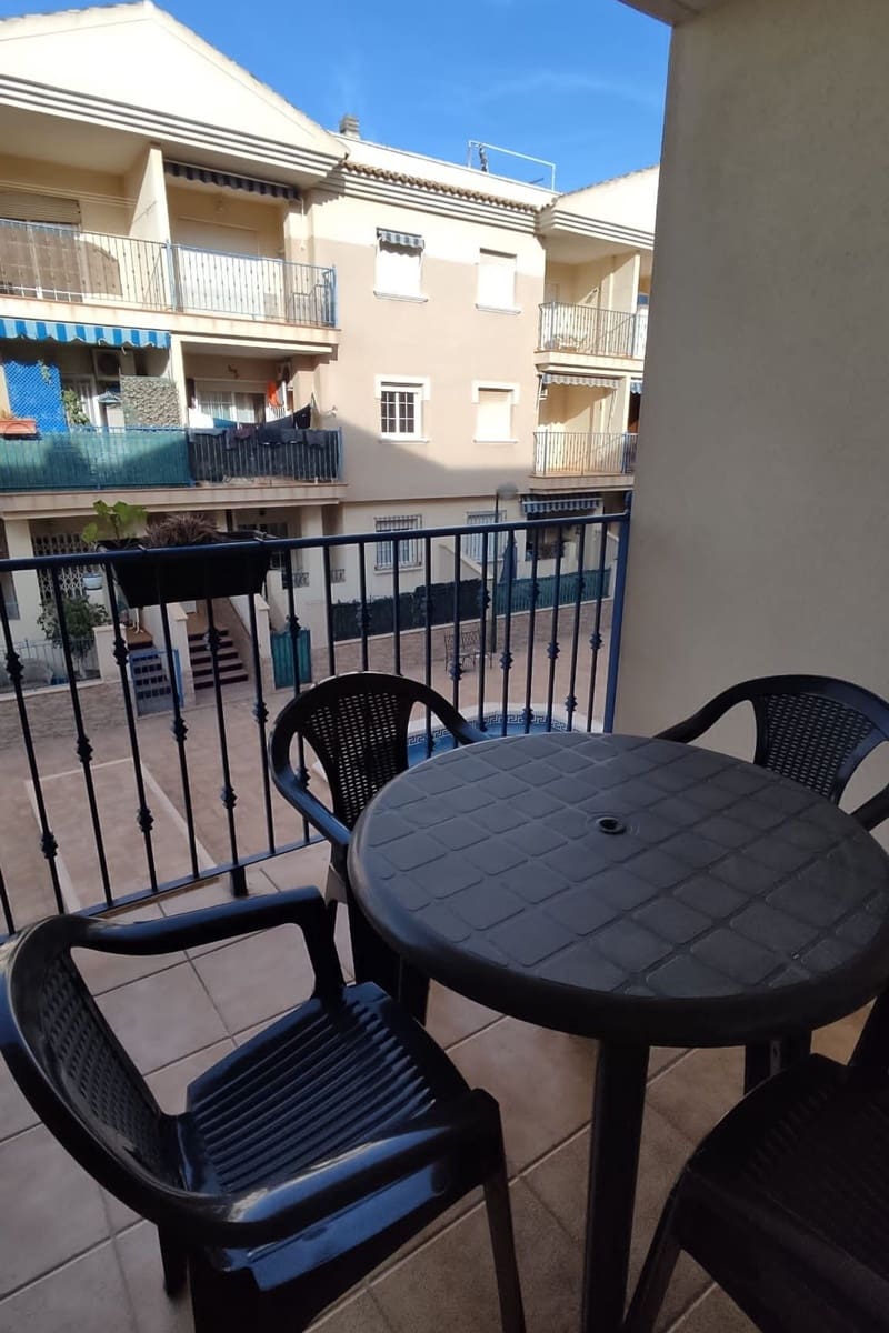 3 soveværelse Lejlighed til salg i Los Alcazares med swimmingpool - € 149.900 (Ref: 9861148)