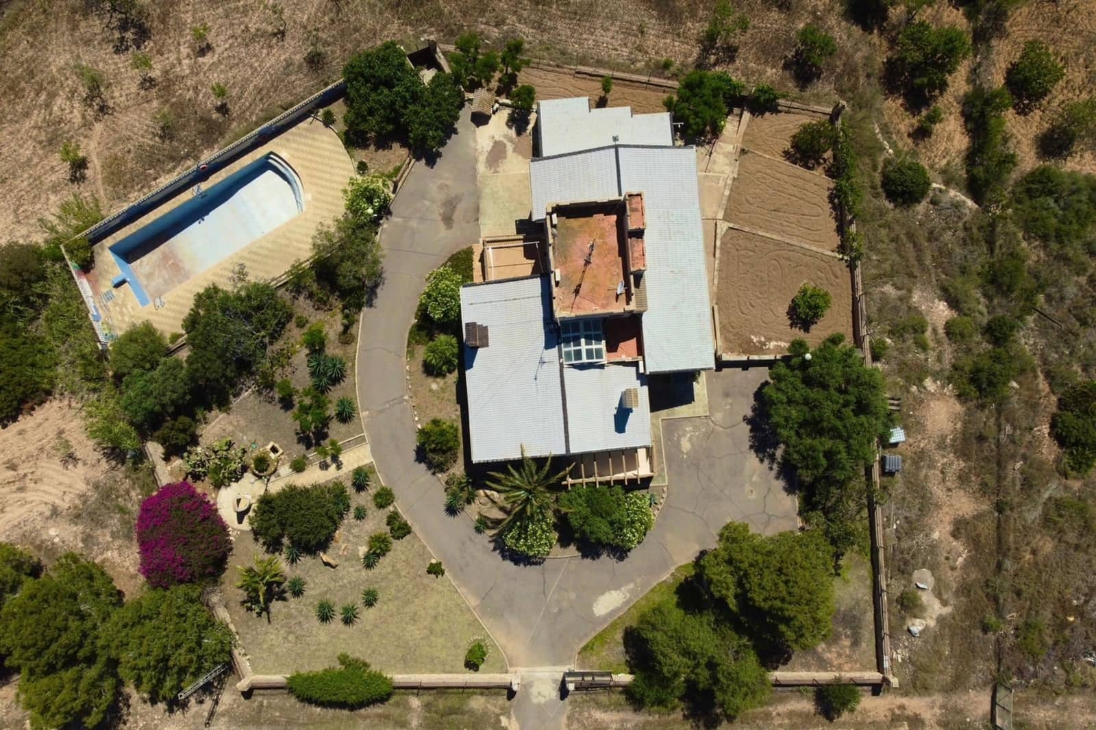 5 bedroom Villa for sale in Cartagena with pool - € 499,900 (Ref: 9862393)