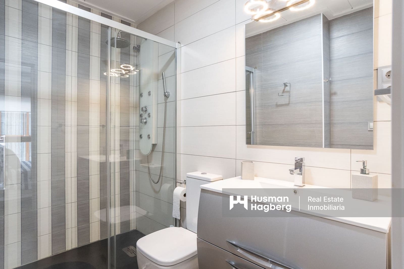 7 soveværelse Villa til salg i Los Alcazares - € 1.000.000 (Ref: 9872467)
