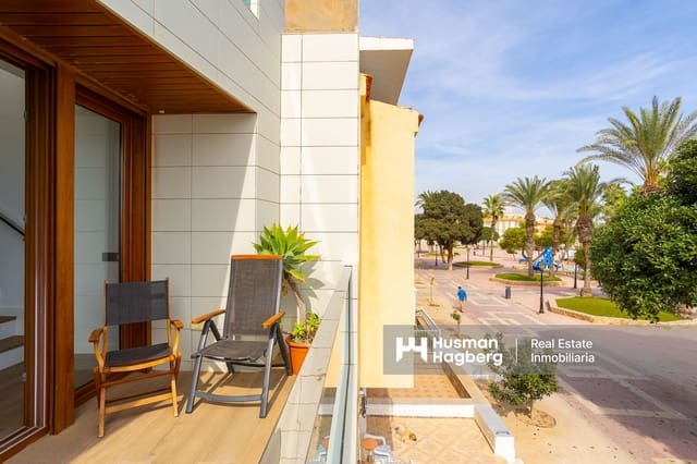 7 Zimmer Villa zu verkaufen in Centro, Los Alcázares - 1.000.000 € (Ref: 9872467)