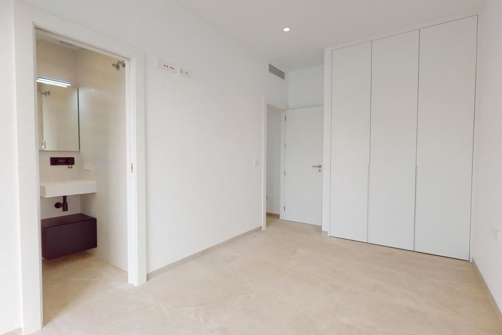 3 soverom Villa til salgs i Los Alcazares med svømmebasseng - € 739 900 (Ref: 9895221)