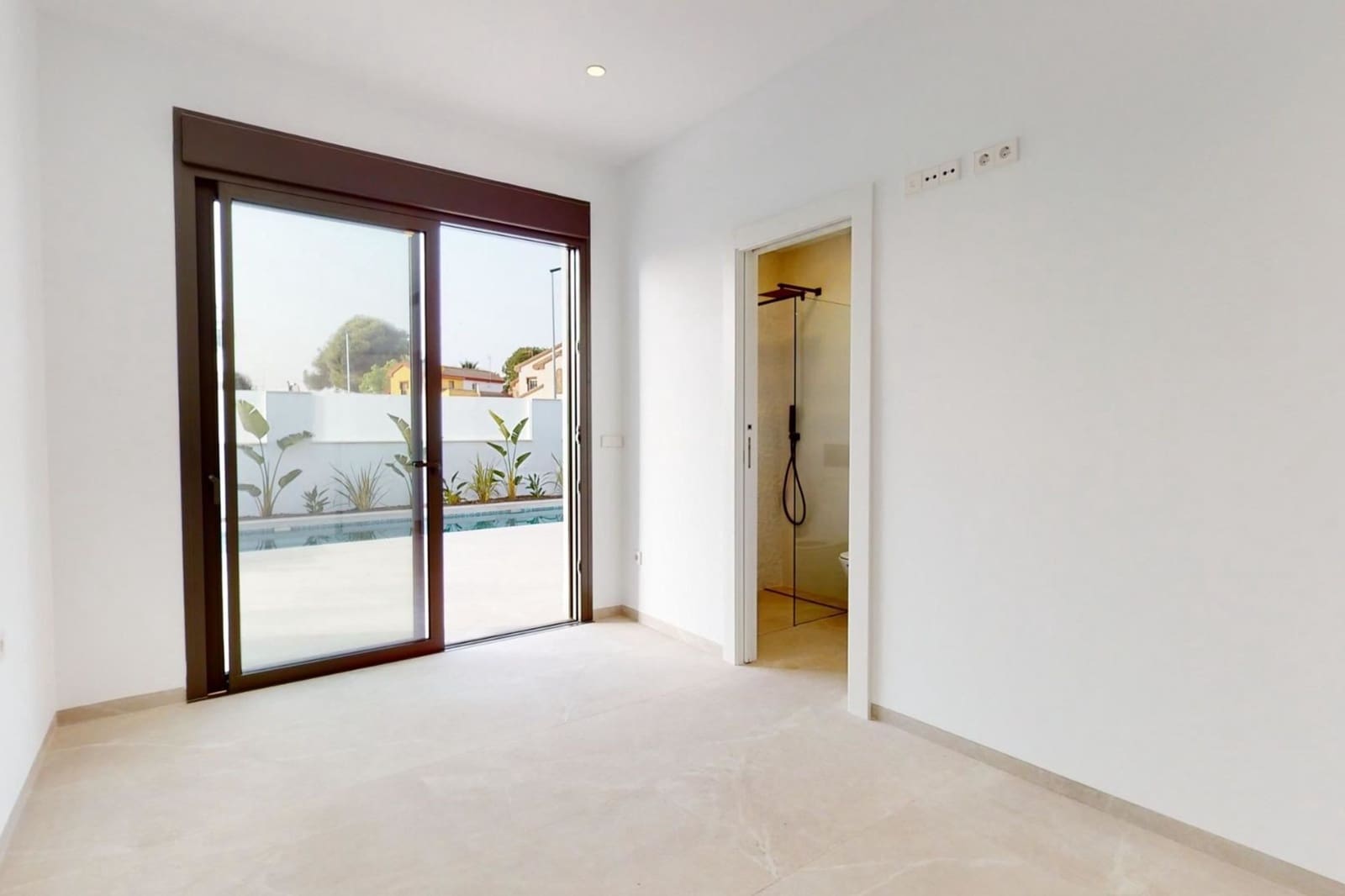 3 soverom Villa til salgs i Los Alcazares med svømmebasseng - € 739 900 (Ref: 9895221)