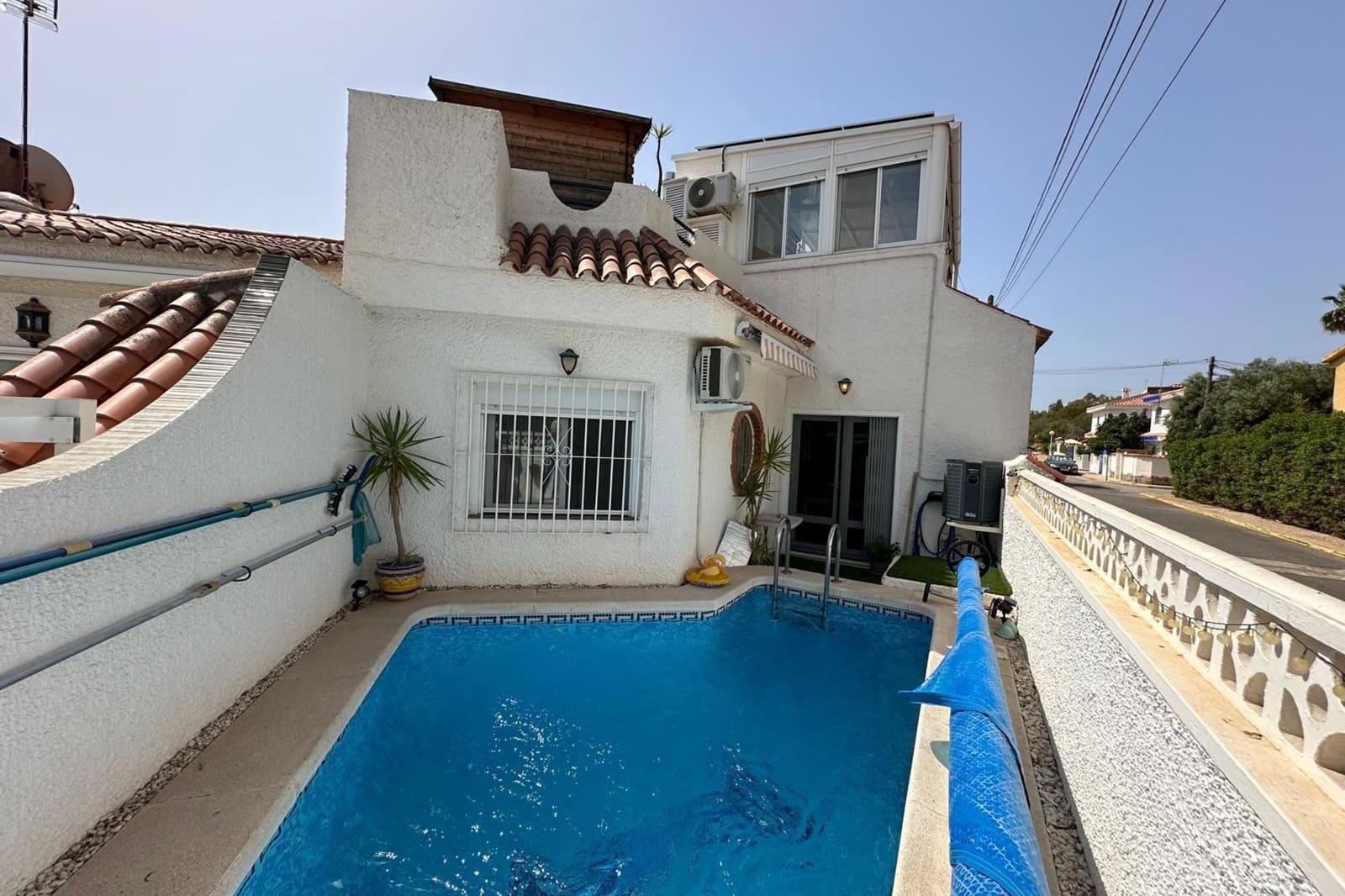 3 sovrum Hus till salu i Estrella de Mar med pool - 320 000 € (Ref: 9968877)