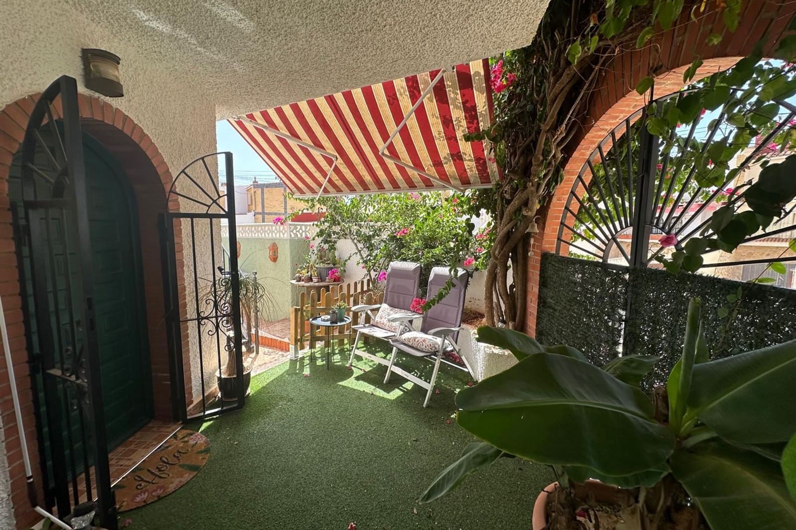 3 sovrum Hus till salu i Estrella de Mar med pool - 320 000 € (Ref: 9968877)