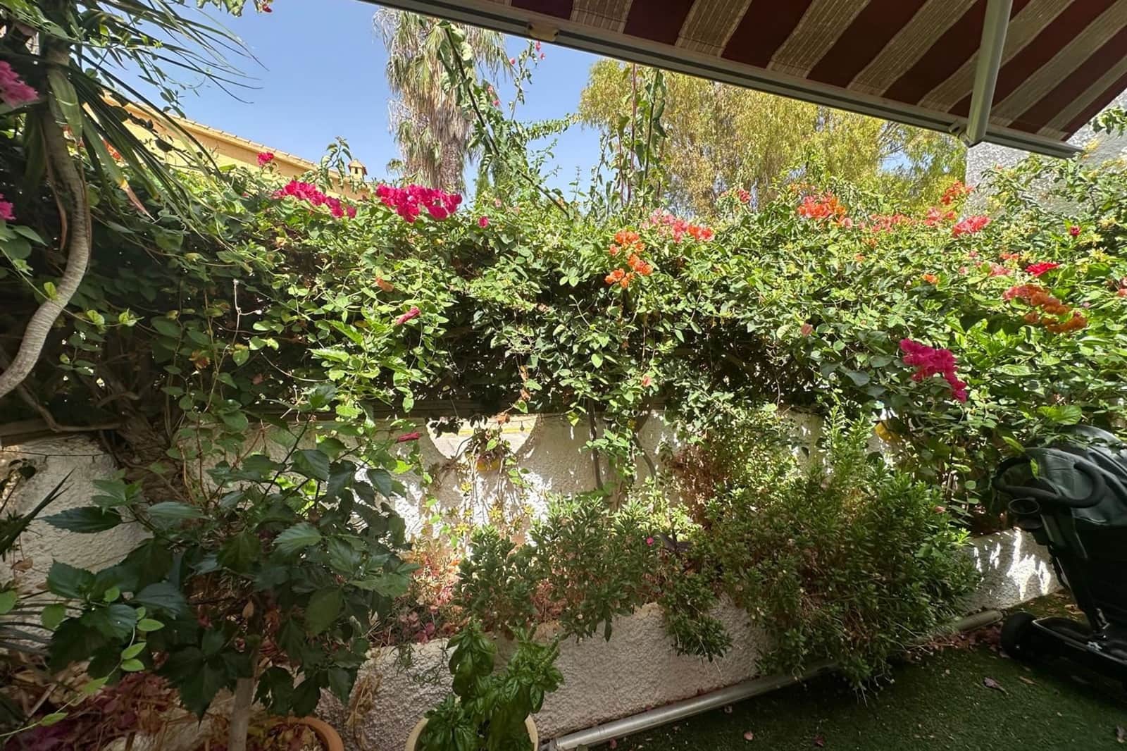 3 sovrum Hus till salu i Estrella de Mar med pool - 320 000 € (Ref: 9968877)