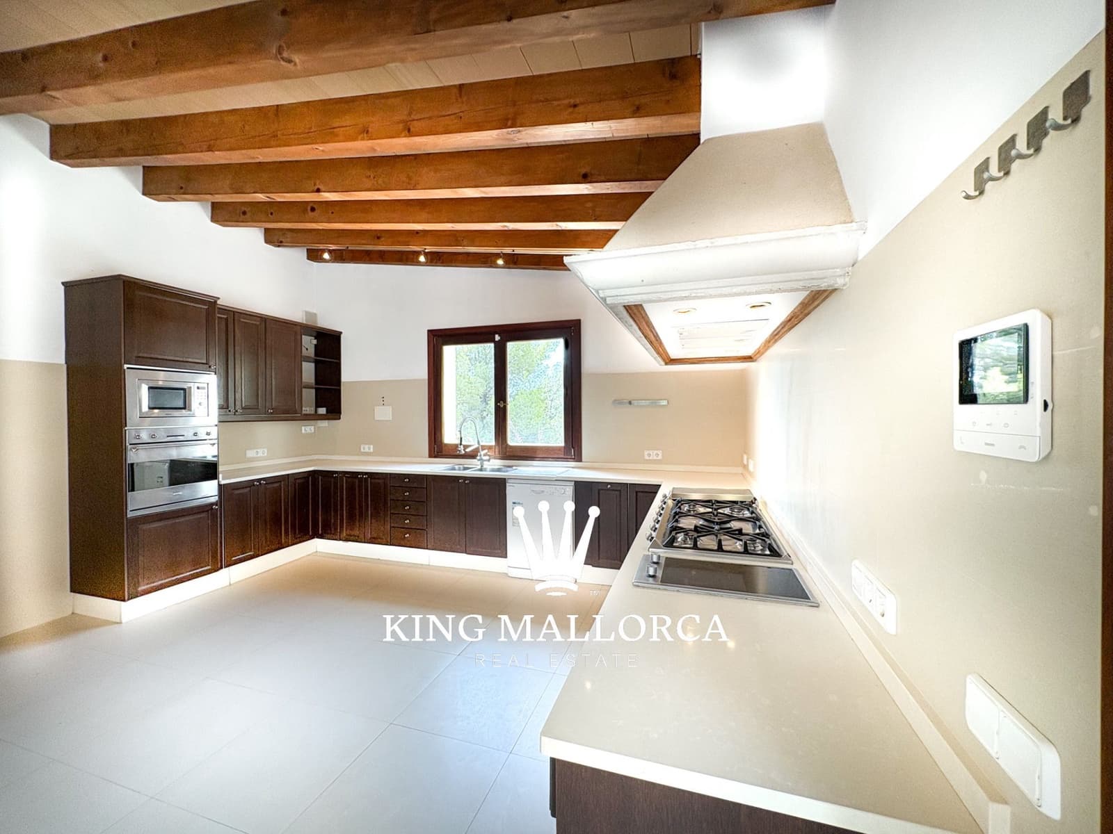 8 Zimmer Villa zu vermieten in Esporles mit Pool Garage - 12.000 € (Ref: 10048702)