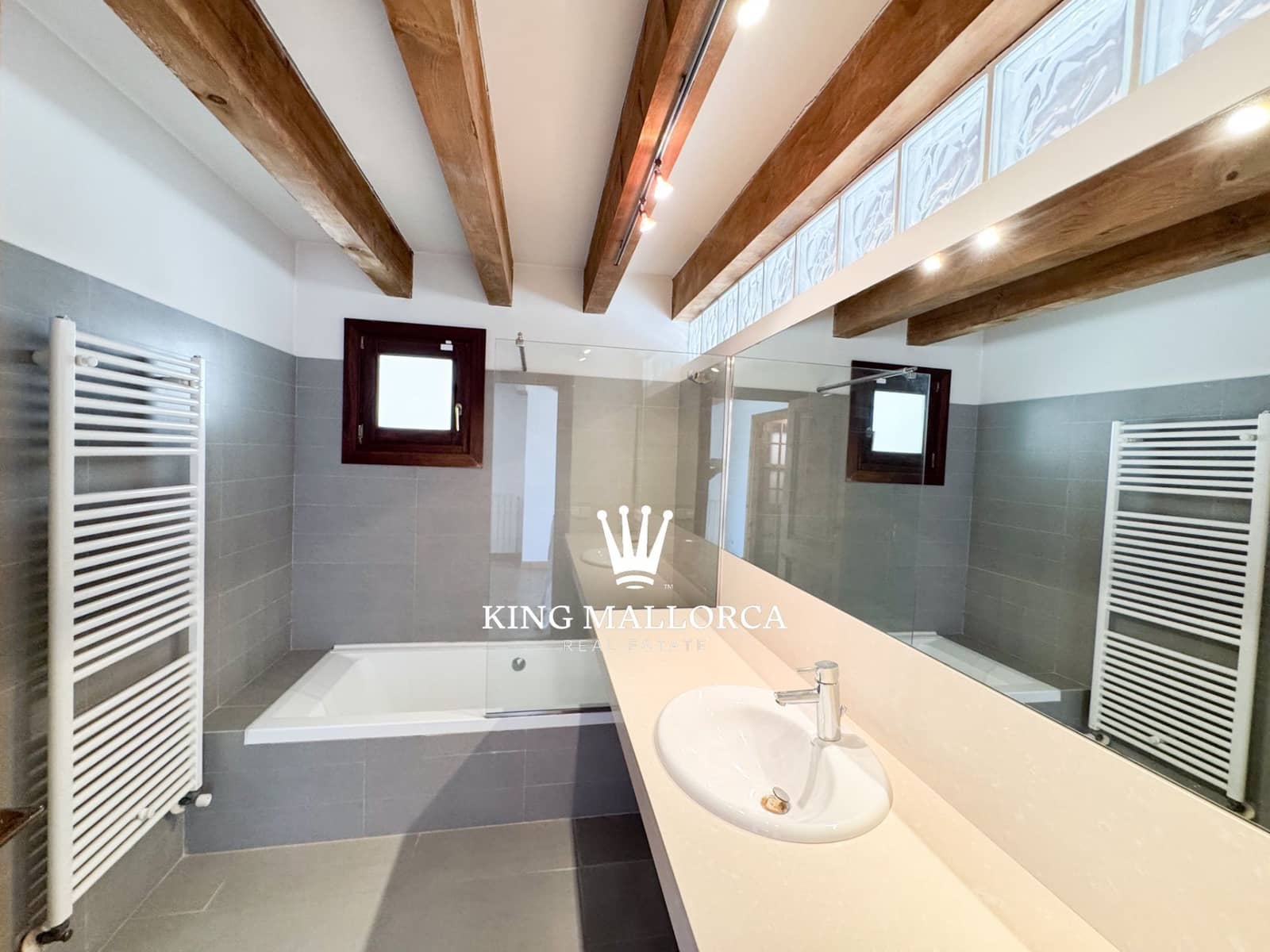 8 Zimmer Villa zu vermieten in Esporles mit Pool Garage - 12.000 € (Ref: 10048702)
