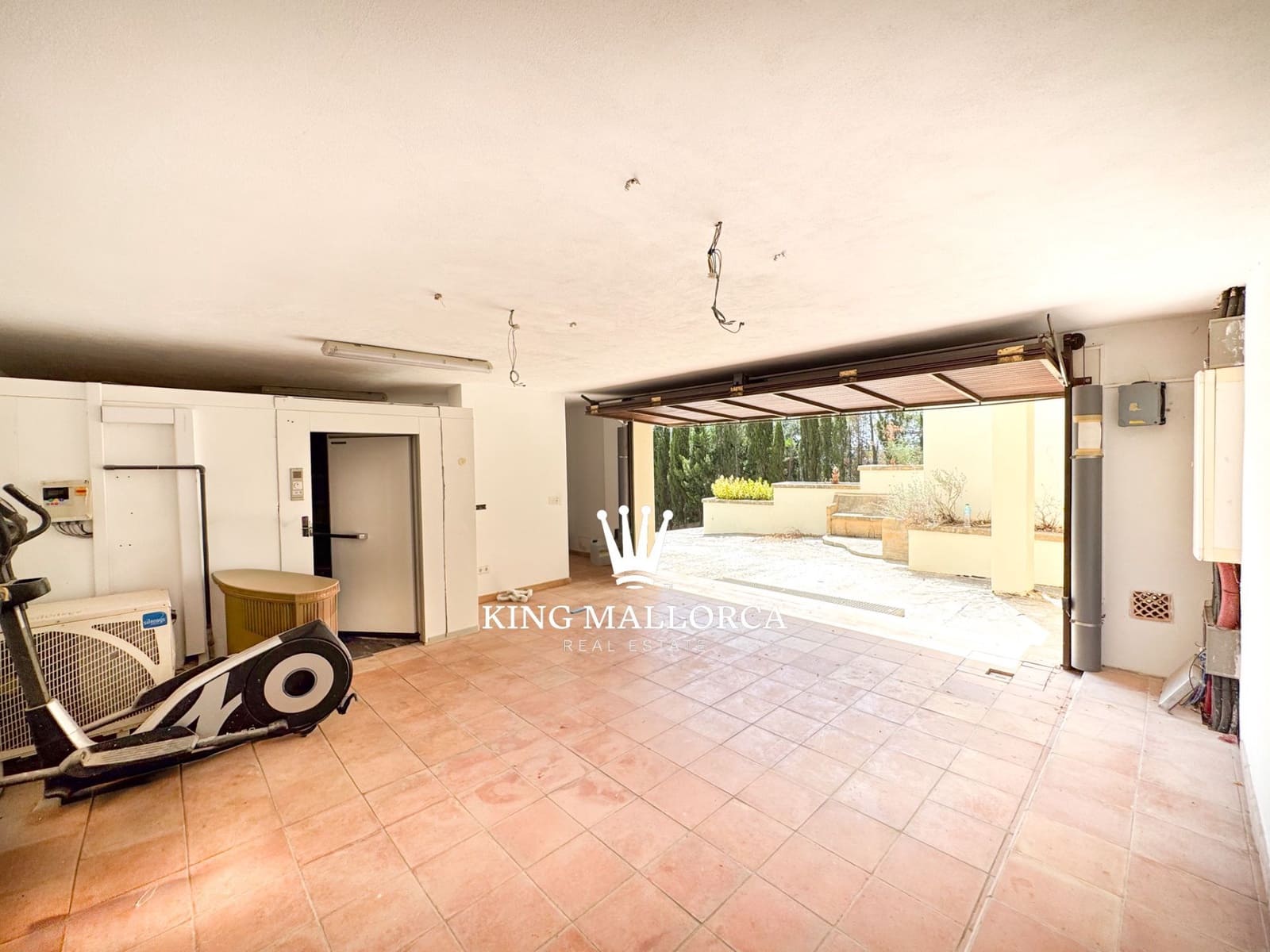 8 Zimmer Villa zu vermieten in Esporles mit Pool Garage - 12.000 € (Ref: 10048702)