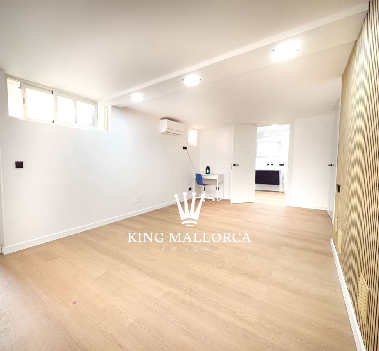 3 quarto Apartamento para arrendar em Es Molinar / El Molinar com piscina - 2 500 € (Ref: 10160911)