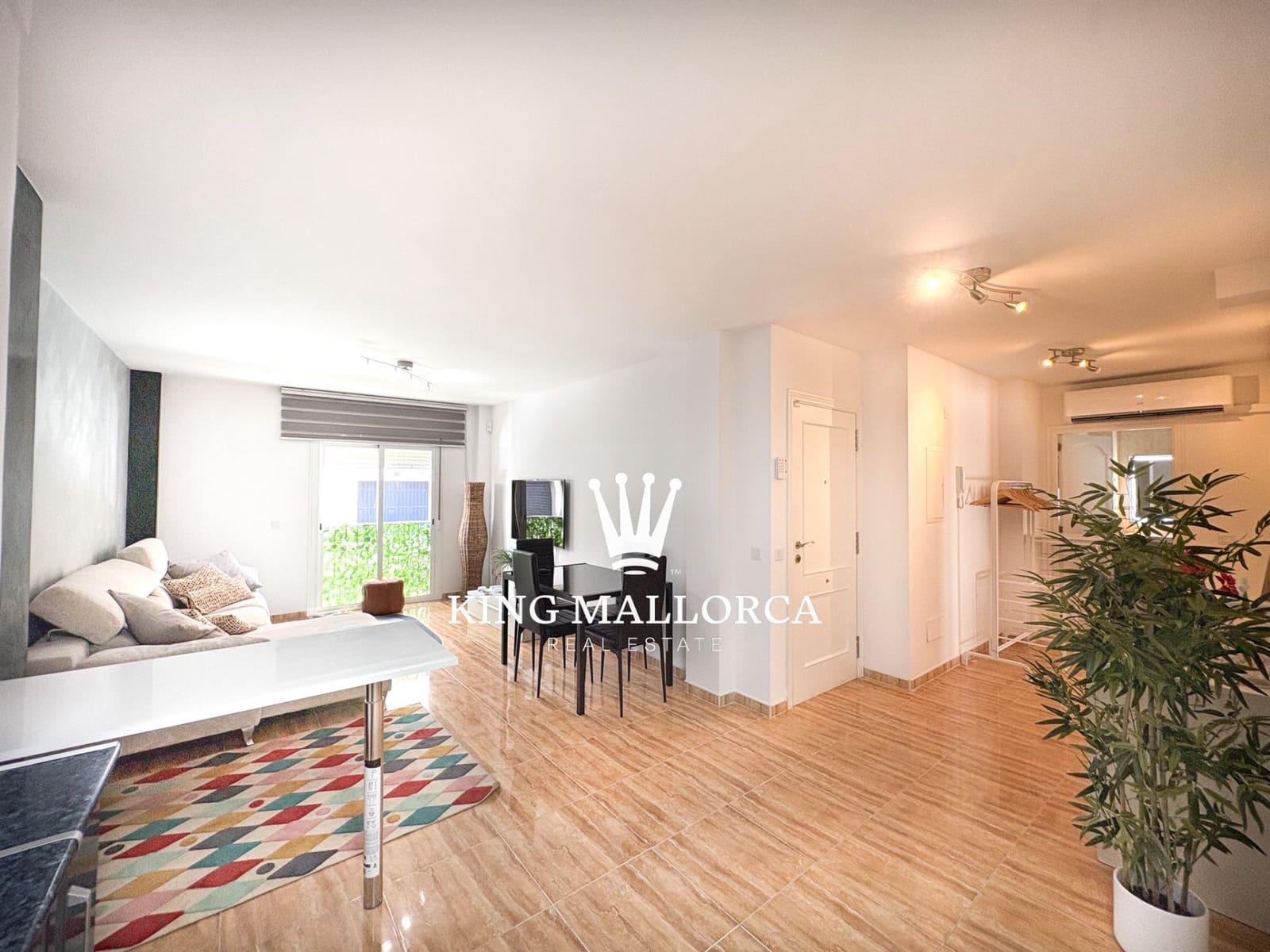 3 quarto Apartamento para arrendar em Es Molinar / El Molinar com piscina - 2 500 € (Ref: 10160911)