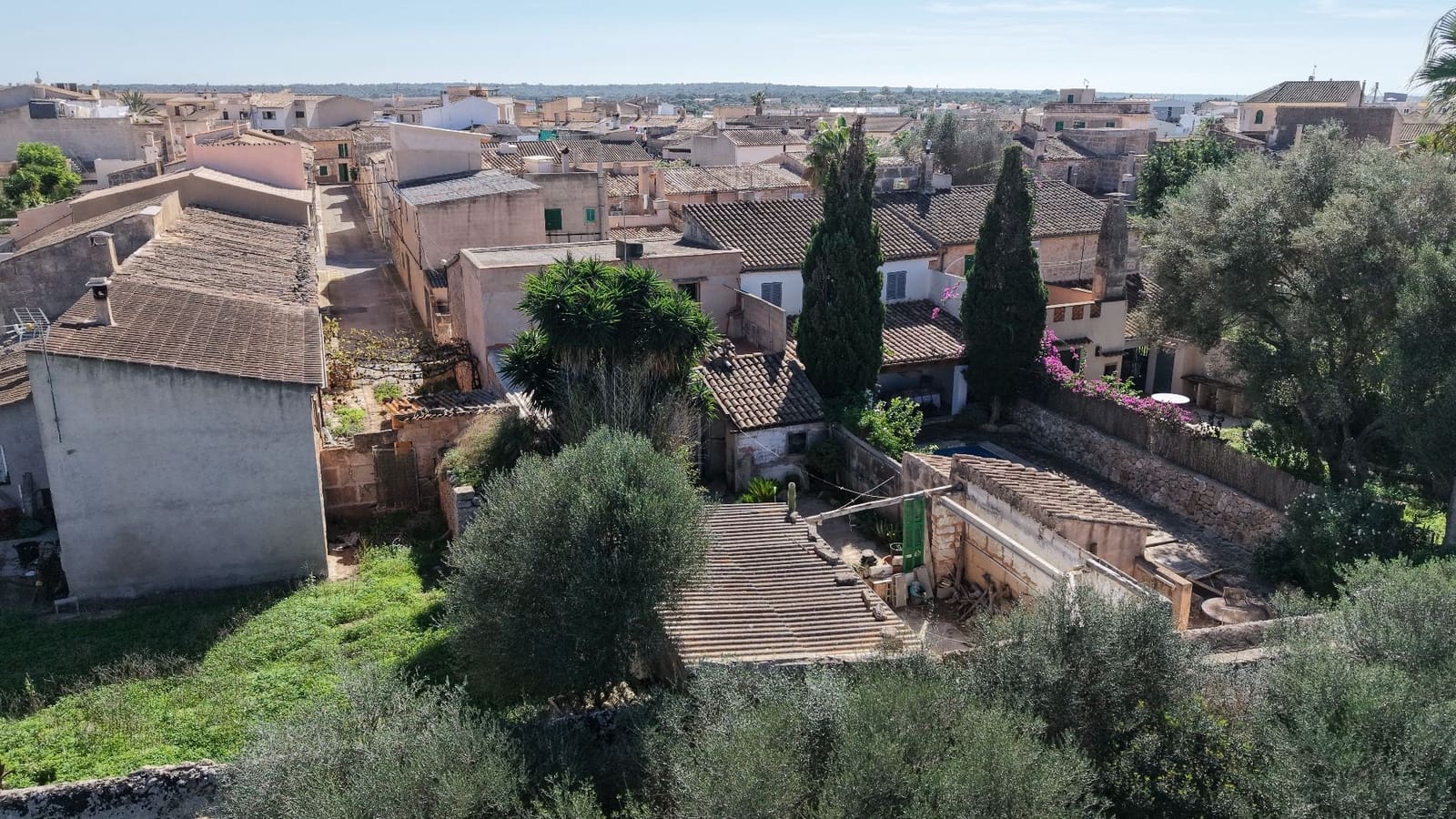 4 slaapkamer Halfvrijstaande villa te koop in Ses Salines - € 495.000 (Ref: 9341854)