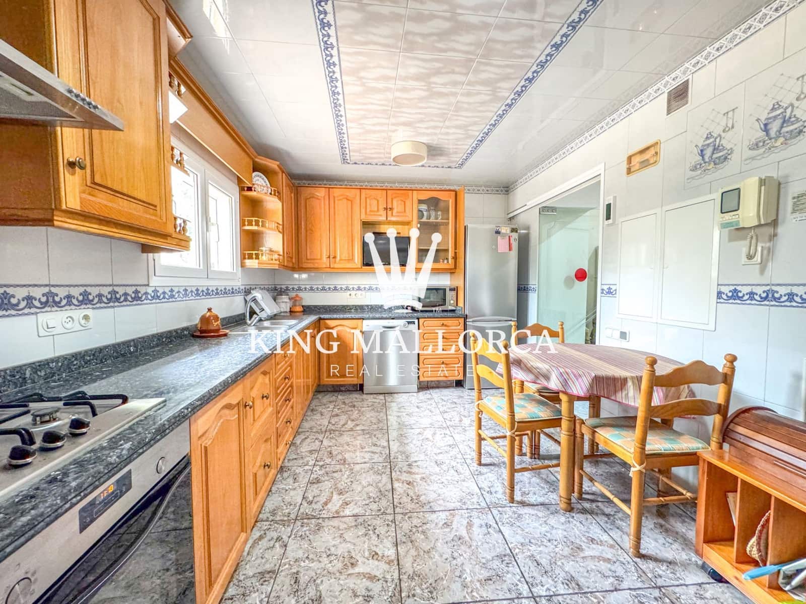 6 makuuhuone Huvila myytävänä paikassa Inca mukana uima-altaan 
autotalli - 1 800 000 € (Ref: 9353140)